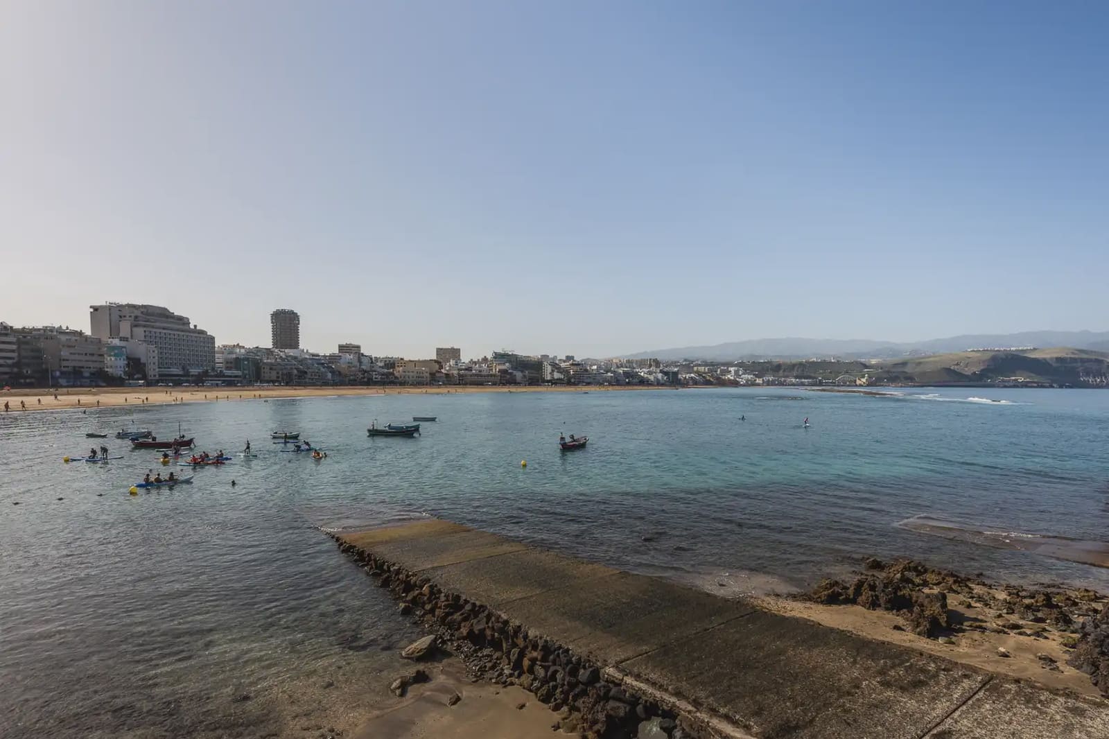 Erhverv til salg i Las Palmas de Gran Canaria - € 238.000 (Ref: 9782497)