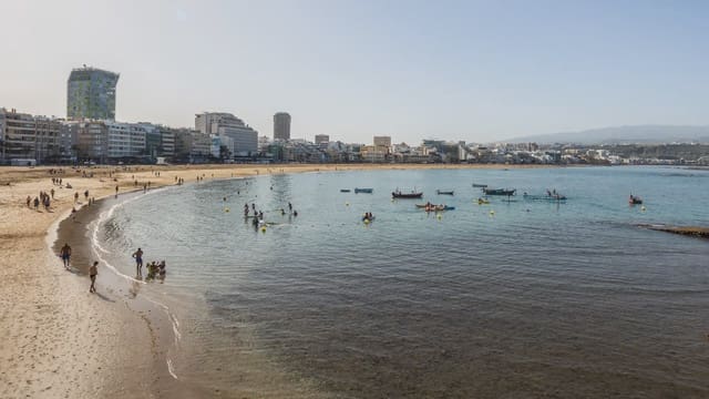 Erhverv til salg i Isleta, Las Palmas de Gran Canaria - € 238.000 (Ref: 9782497)