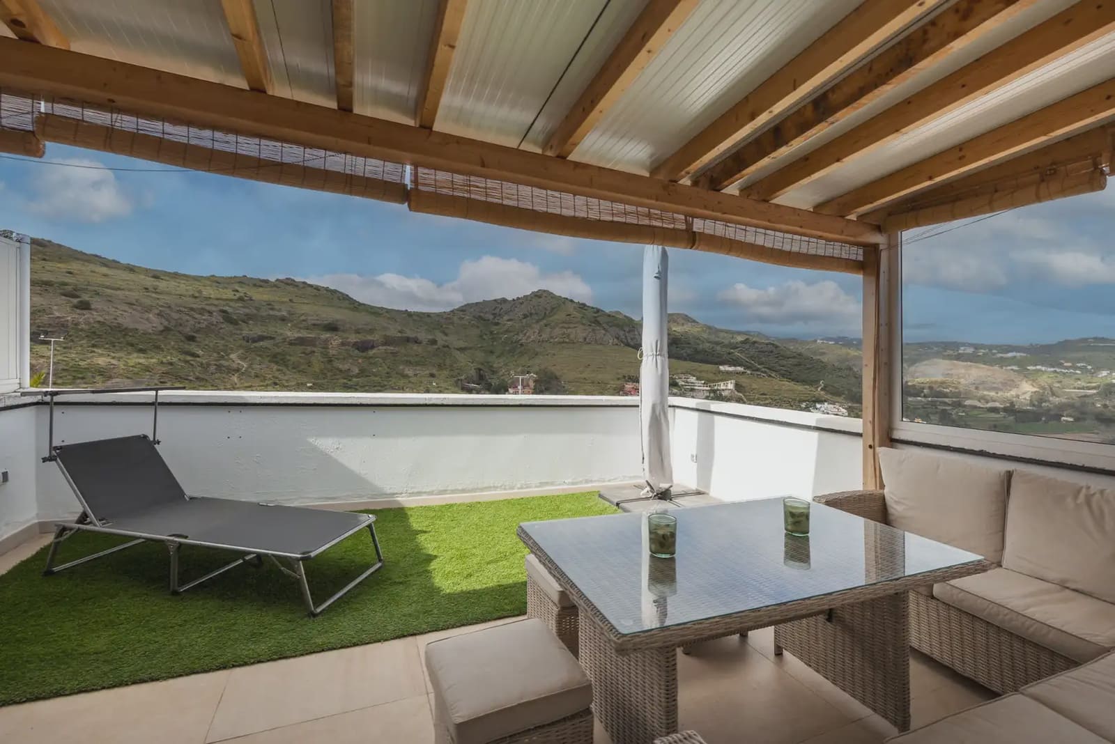 4 makuuhuone Omakotitalo myytävänä paikassa Las Palmas de Gran Canaria mukana 
autotalli - 380 000 € (Ref: 9782498)