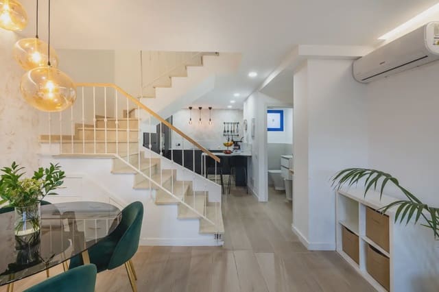 4 makuuhuone Omakotitalo myytävänä paikassa San Lorenzo, Las Palmas de Gran Canaria mukana 
autotalli - 380 000 € (Ref: 9782498)