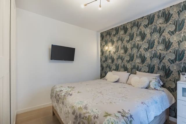 4 makuuhuone Omakotitalo myytävänä paikassa San Lorenzo, Las Palmas de Gran Canaria mukana 
autotalli - 380 000 € (Ref: 9782498)