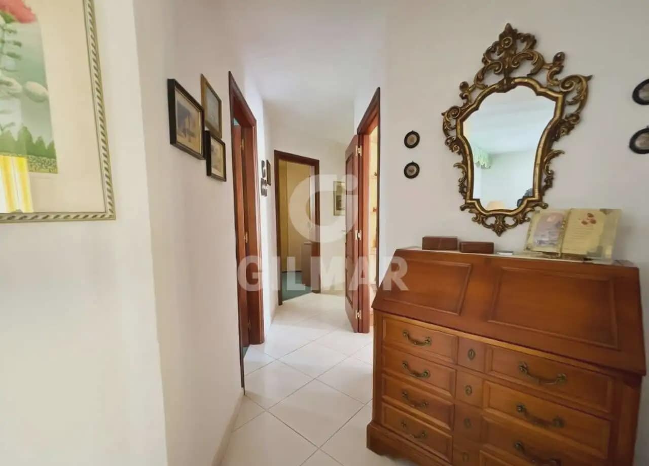 4 bedroom Flat for sale in Arona with pool - € 1,250,000 (Ref: 9807469)