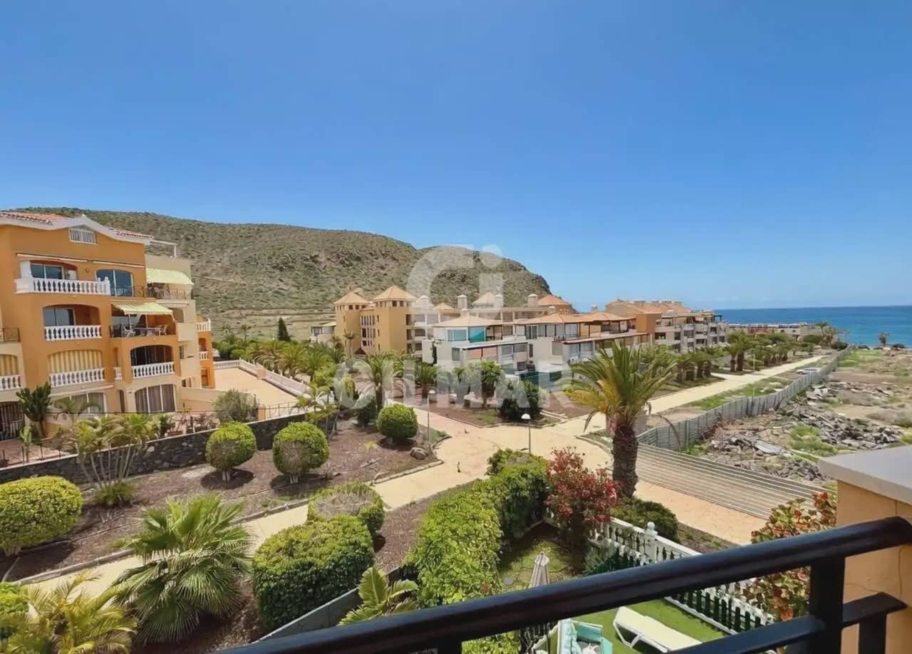 4 bedroom Flat for sale in Arona with pool - € 1,250,000 (Ref: 9807469)