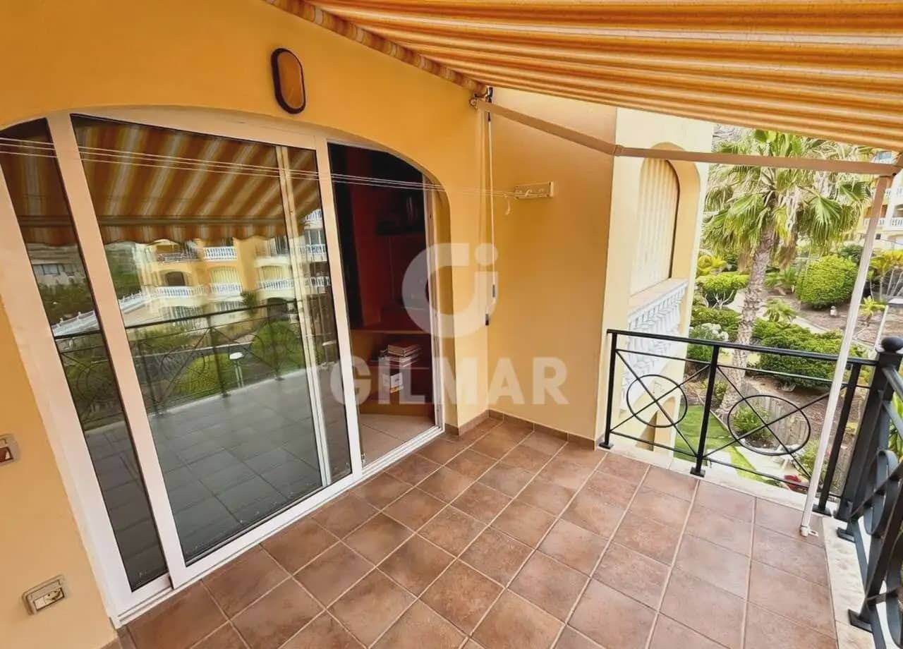 4 bedroom Flat for sale in Arona with pool - € 1,250,000 (Ref: 9807469)