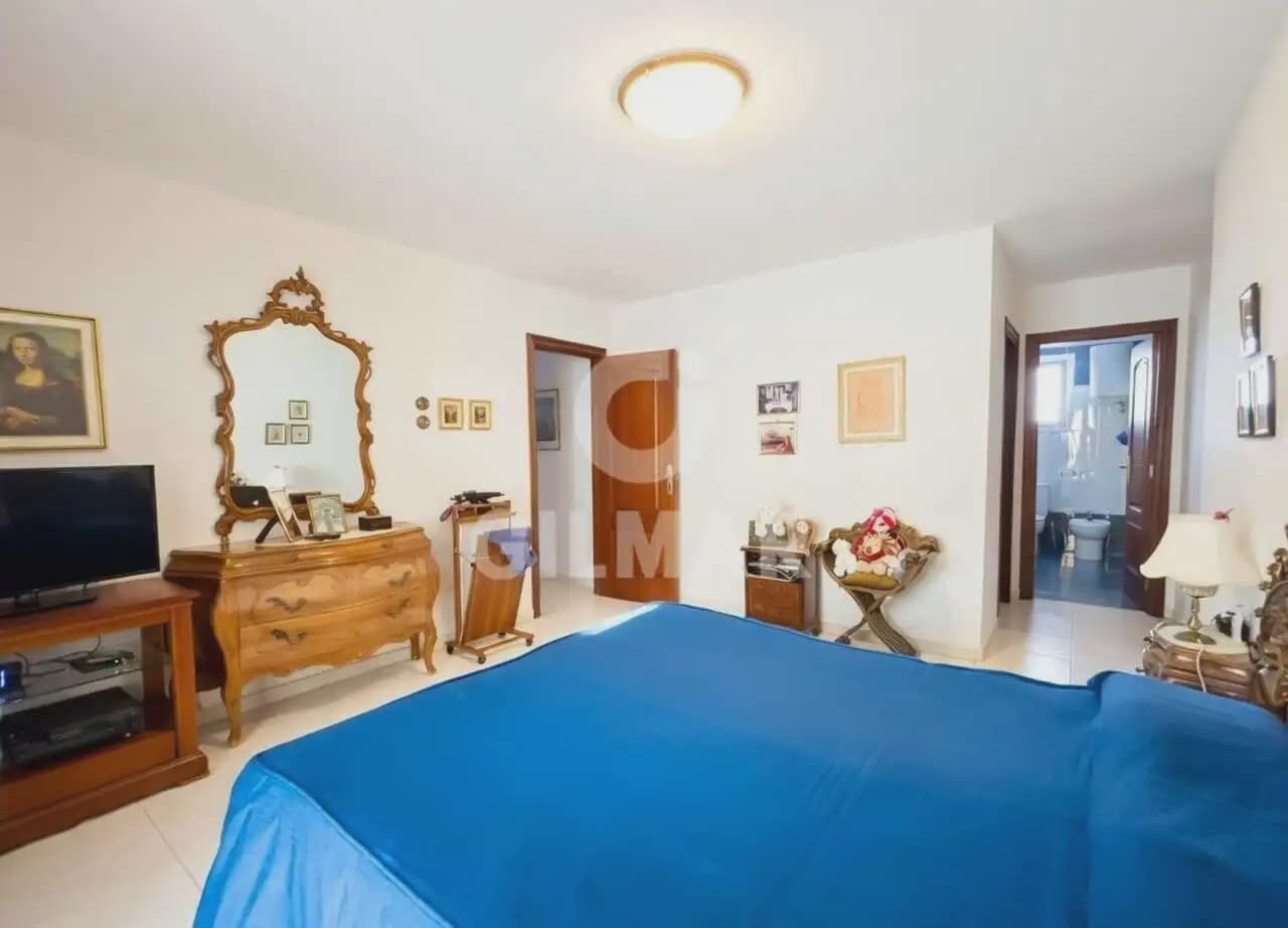 4 bedroom Flat for sale in Arona with pool - € 1,250,000 (Ref: 9807469)