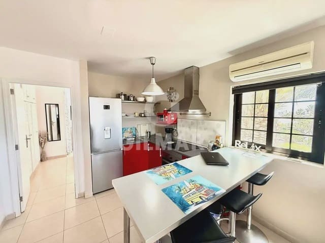 Piso de 2 habitaciones en San Miguel de Abona en venta con piscina - 279.000 € (Ref: 9815211)