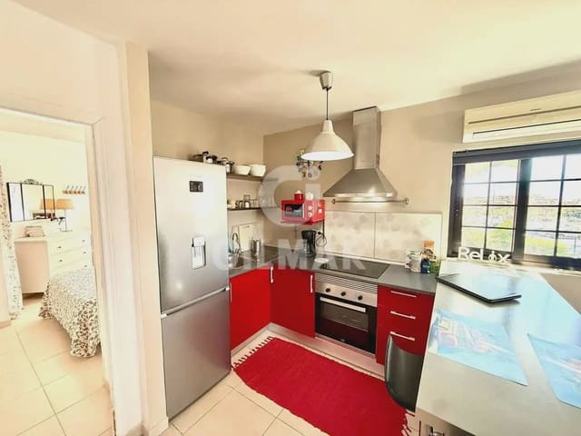 Piso de 2 habitaciones en San Miguel de Abona en venta con piscina - 279.000 € (Ref: 9815211)