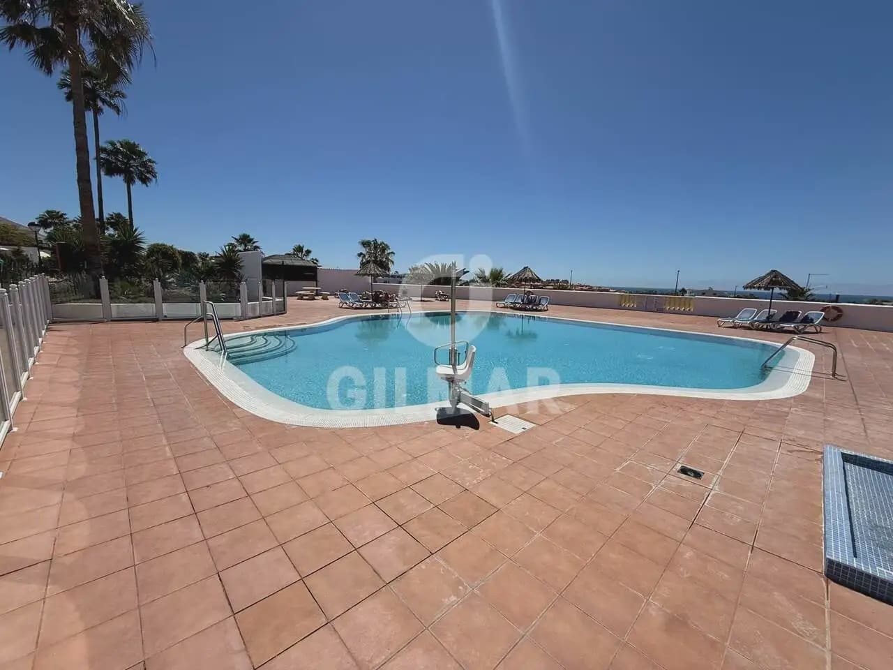 Piso de 2 habitaciones en San Miguel de Abona en venta con piscina - 279.000 € (Ref: 9815211)