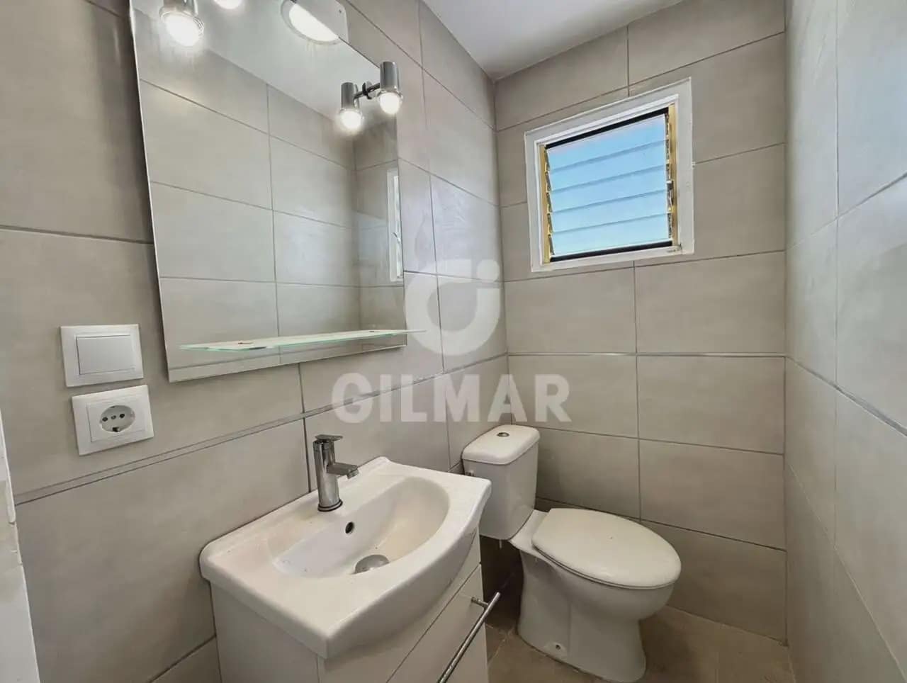 3 quarto Casa em Banda para venda em Granadilla de Abona - 332 000 € (Ref: 9828106)
