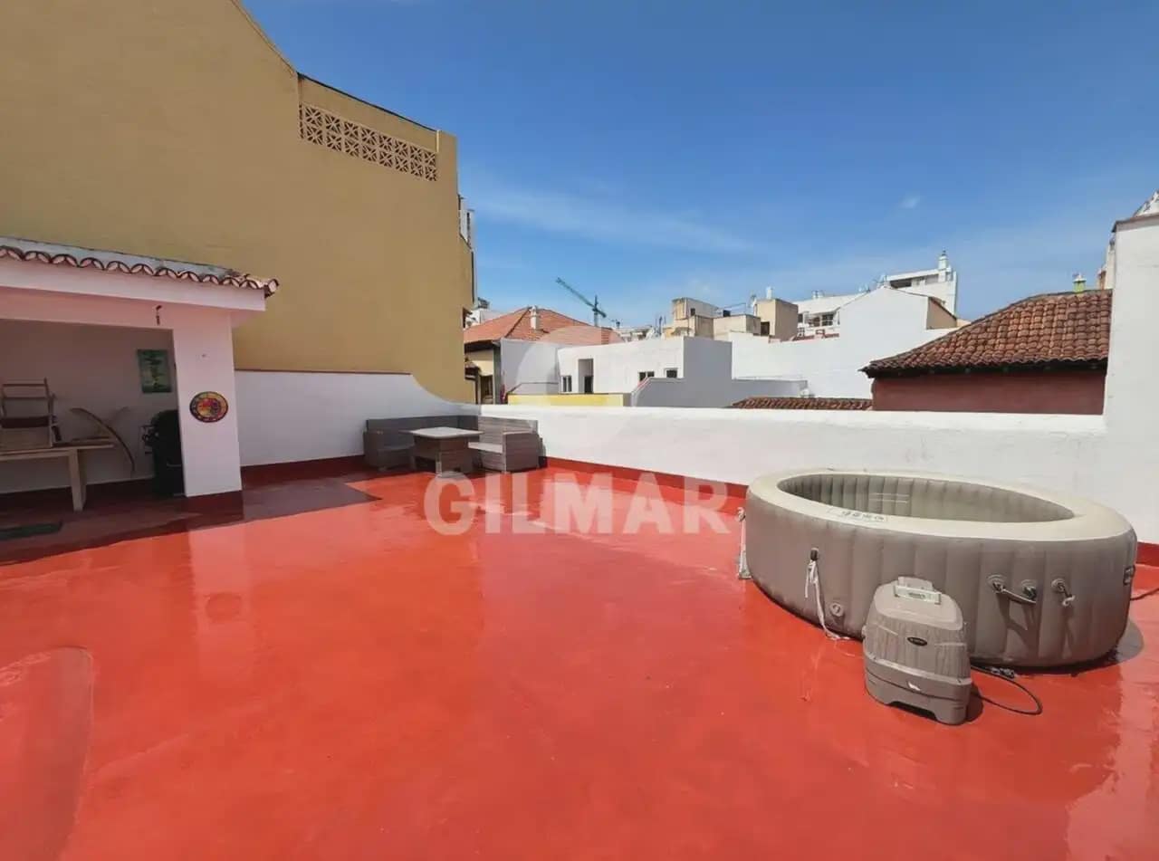 7 bedroom Villa for sale in Puerto de la Cruz - € 1,100,000 (Ref: 9841592)