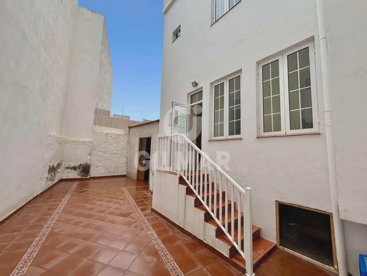 7 bedroom Villa for sale in Puerto de la Cruz - € 1,100,000 (Ref: 9841592)