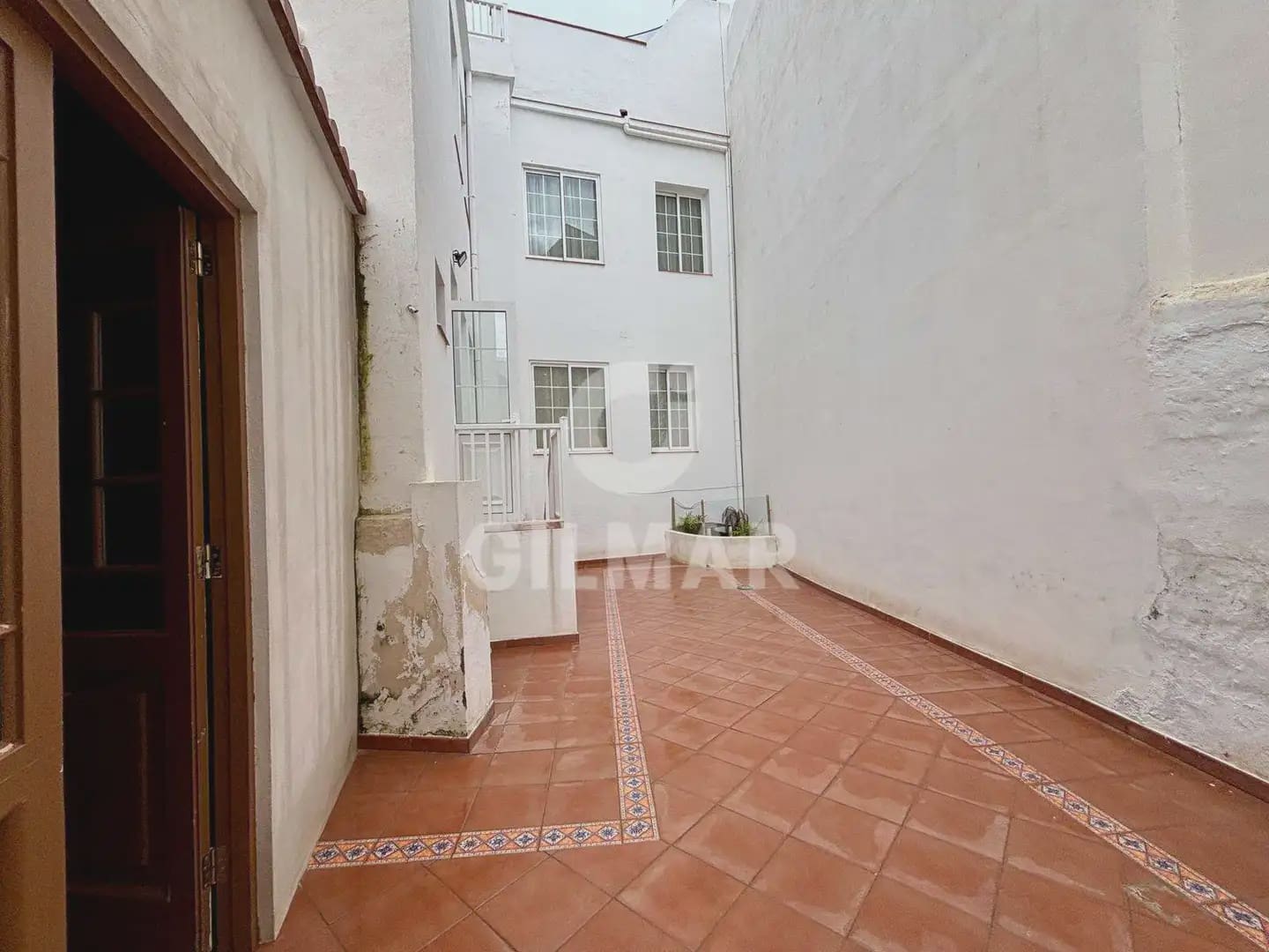 7 bedroom Villa for sale in Puerto de la Cruz - € 1,100,000 (Ref: 9841592)