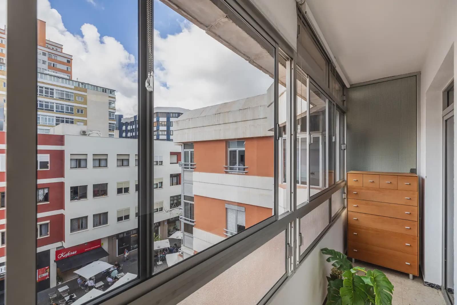 4 soveværelse Lejlighed til salg i Las Palmas de Gran Canaria med garage - € 498.000 (Ref: 9844570)