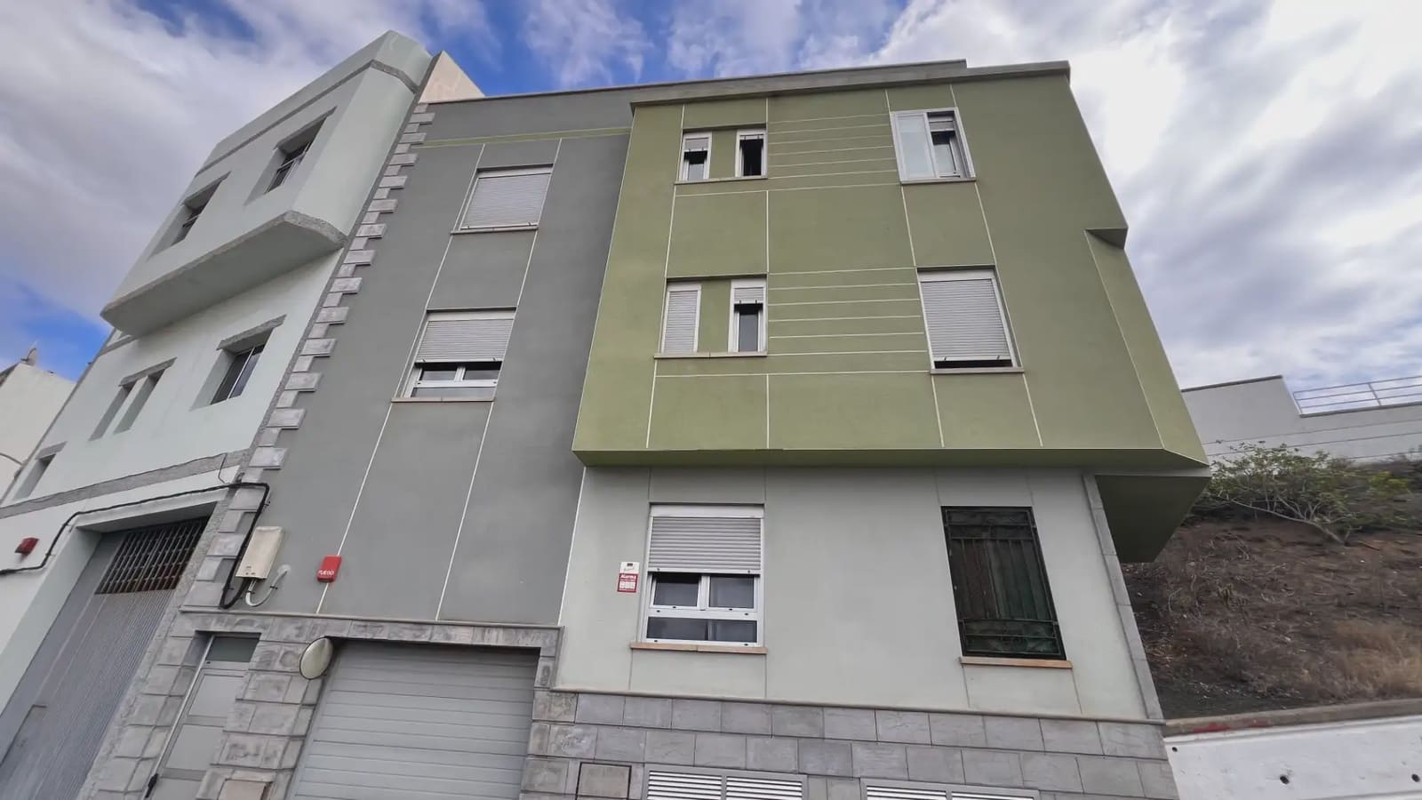 3 soverom Leilighet til salgs i Las Palmas de Gran Canaria med garasje - € 198 000 (Ref: 9854437)
