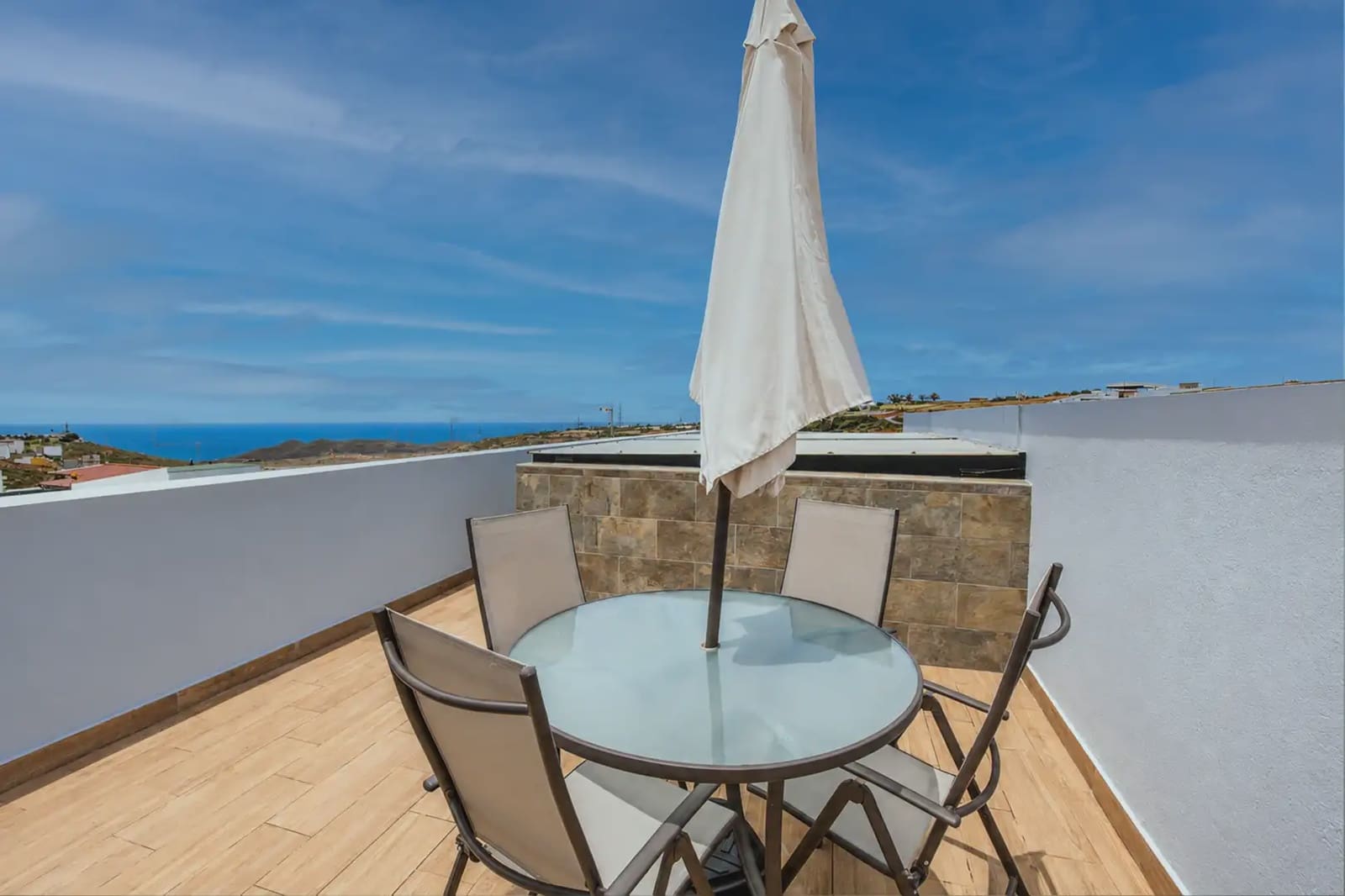 Casa de 3 habitaciones en Las Palmas de Gran Canaria en venta con garaje - 445.000 € (Ref: 9867480)