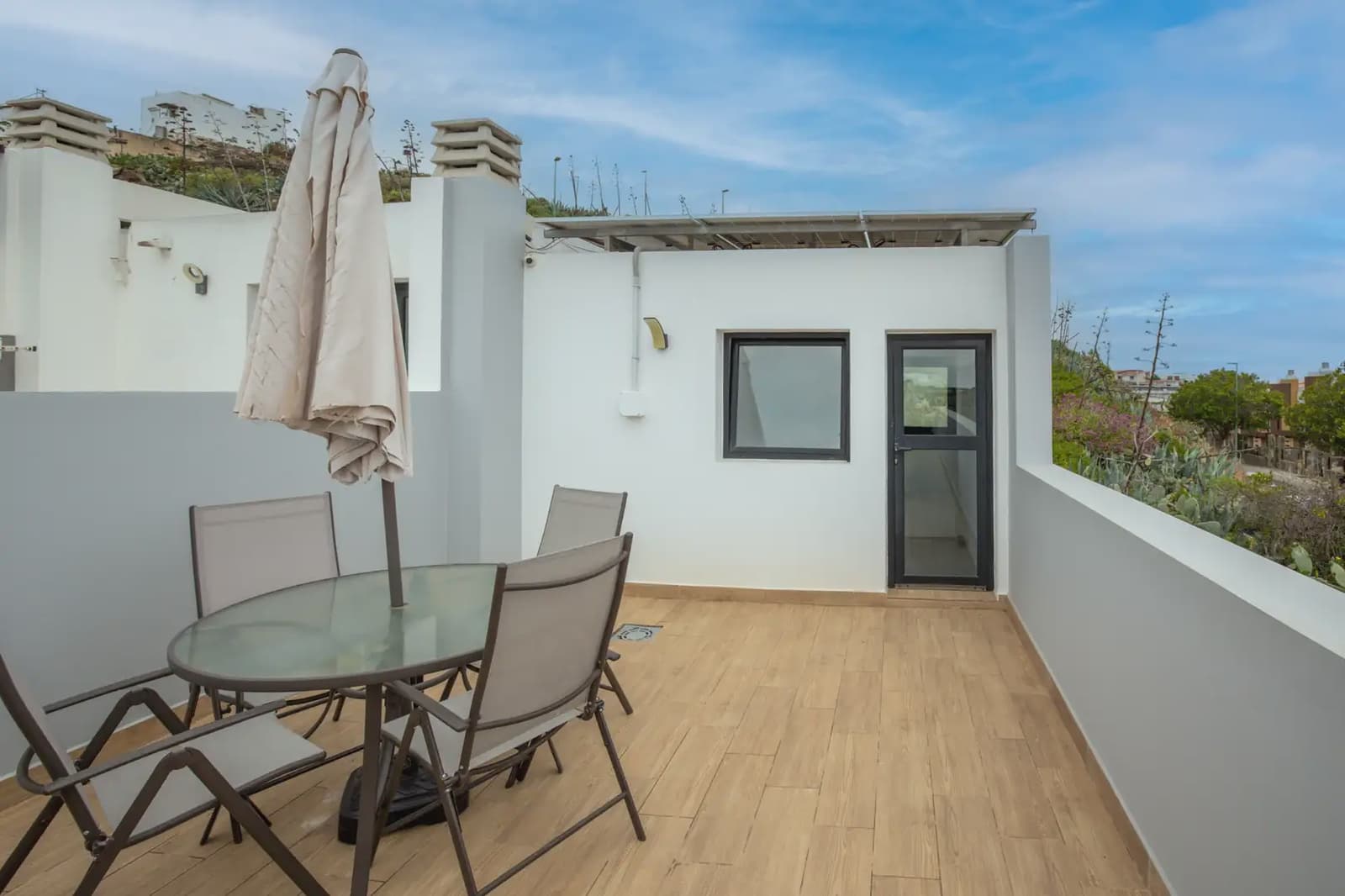 Casa de 3 habitaciones en Las Palmas de Gran Canaria en venta con garaje - 445.000 € (Ref: 9867480)