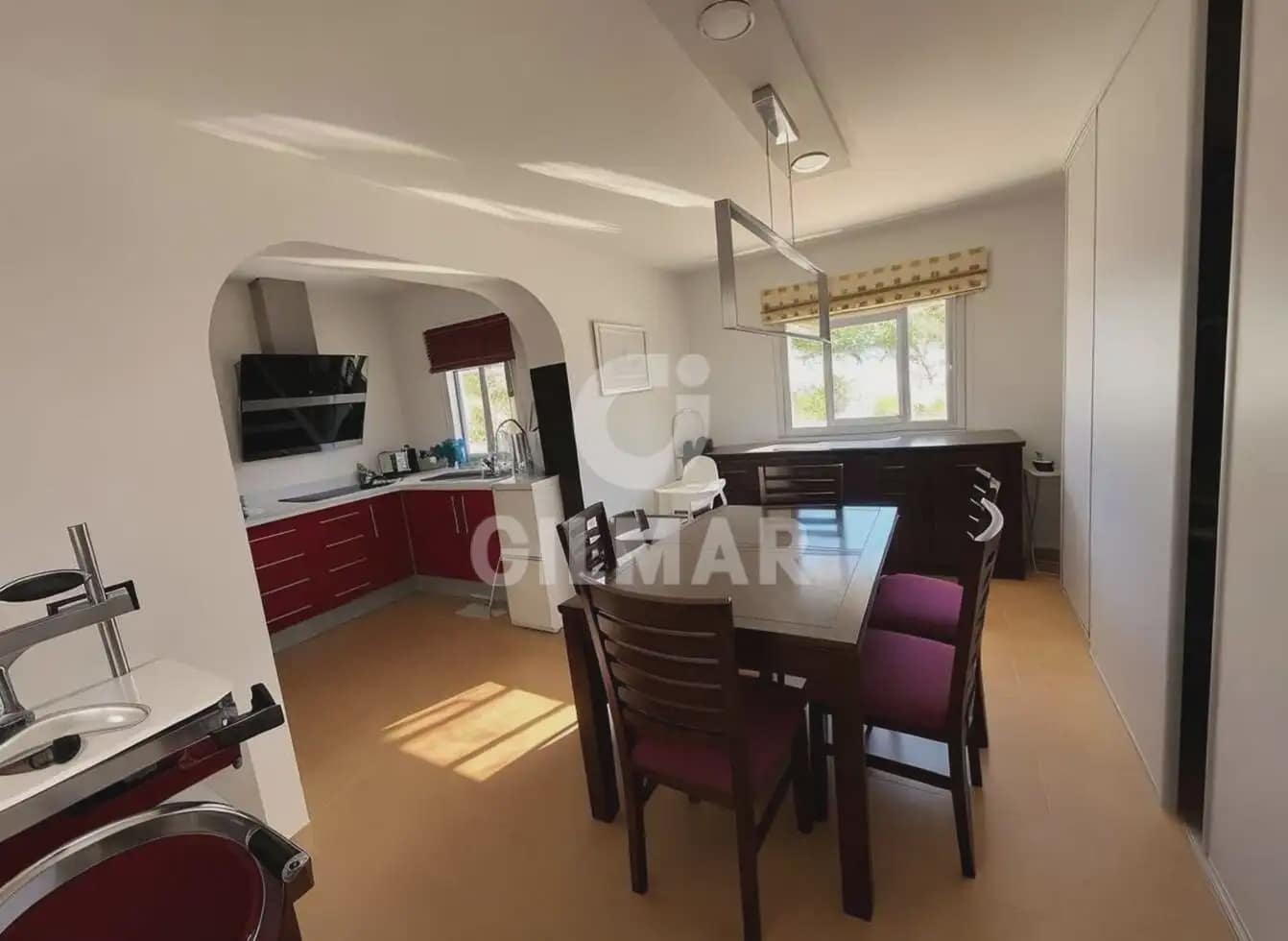 3 makuuhuone Huvila myytävänä paikassa Arona - 670 000 € (Ref: 9889540)