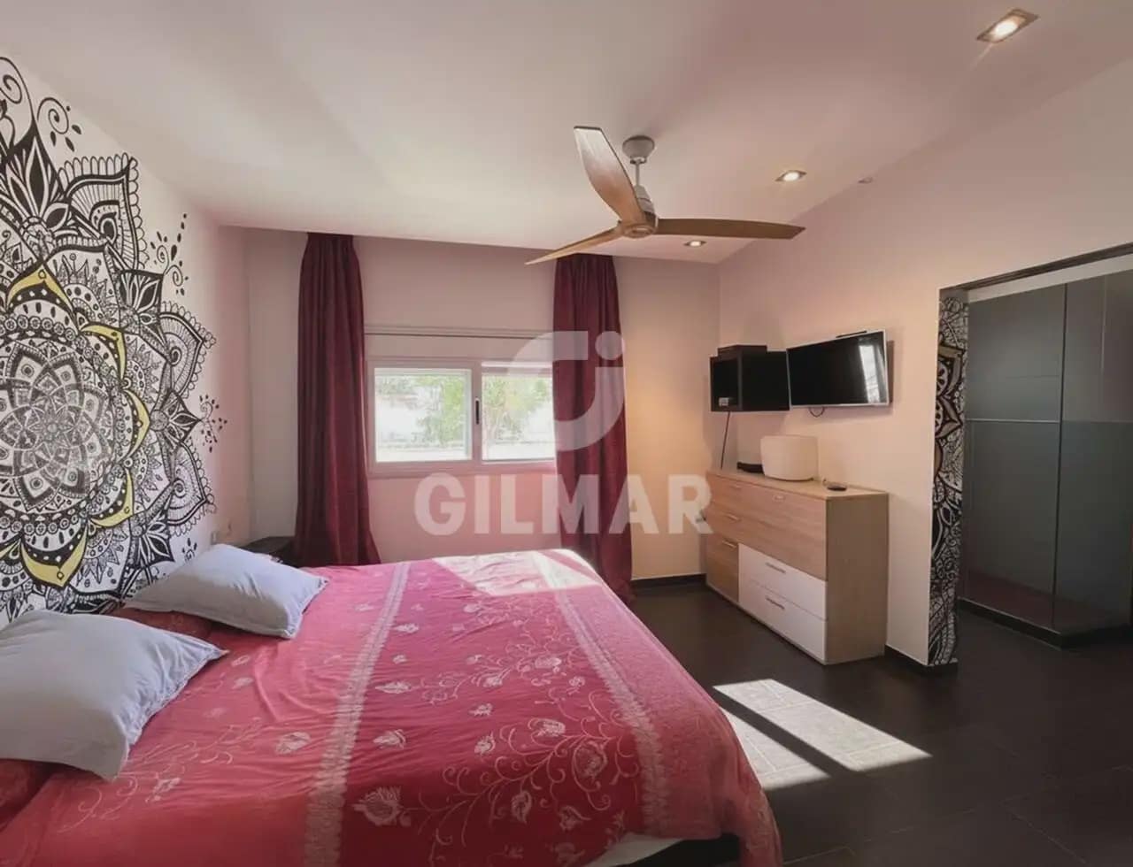 3 makuuhuone Huvila myytävänä paikassa Arona - 670 000 € (Ref: 9889540)