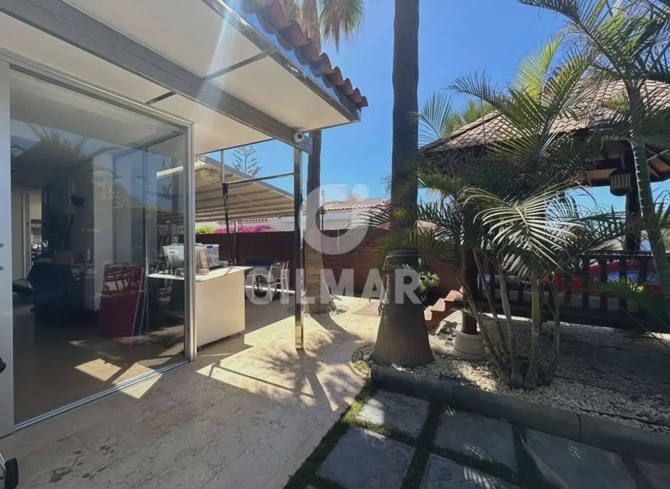 3 makuuhuone Huvila myytävänä paikassa Arona - 670 000 € (Ref: 9889540)