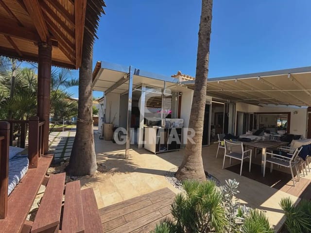 3 makuuhuone Huvila myytävänä paikassa Costa del Silencio, Arona - 670 000 € (Ref: 9889540)