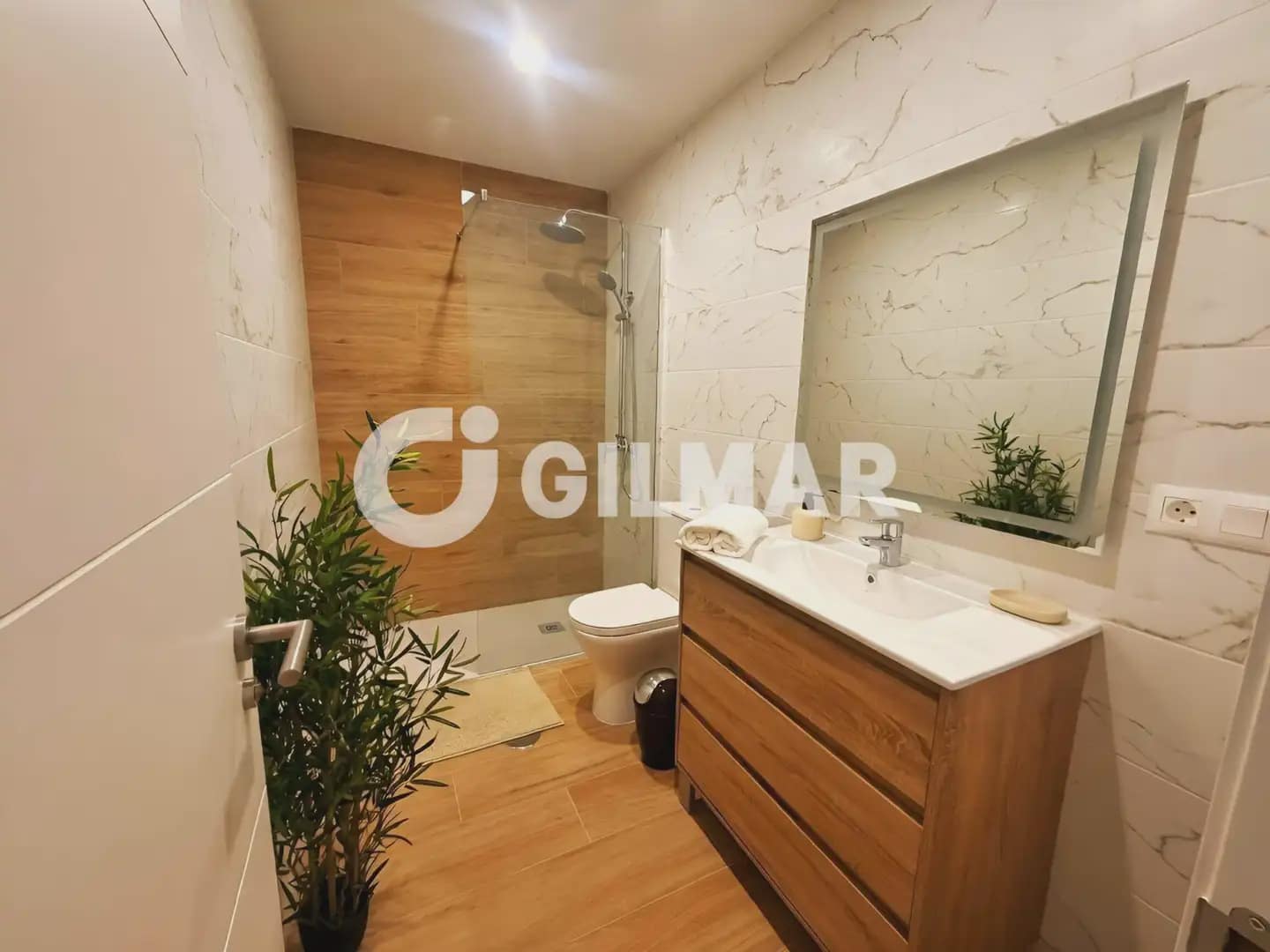 2 slaapkamer Flat te koop in Arona - € 289.000 (Ref: 9895440)