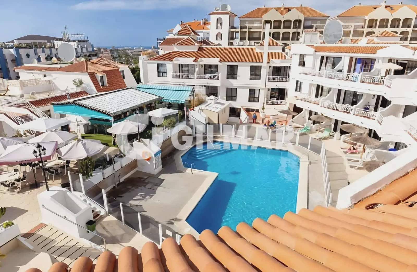 2 slaapkamer Flat te koop in Arona - € 289.000 (Ref: 9895440)