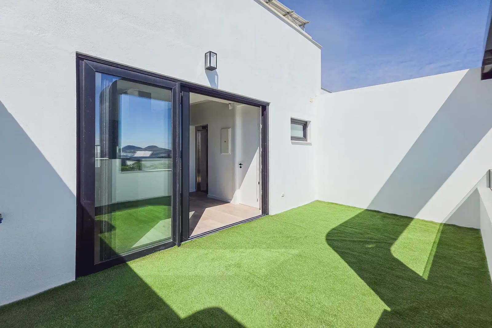 3 sypialnia Dom na sprzedaż w Las Palmas de Gran Canaria z garażem - 980 000 € (Ref: 9911757)