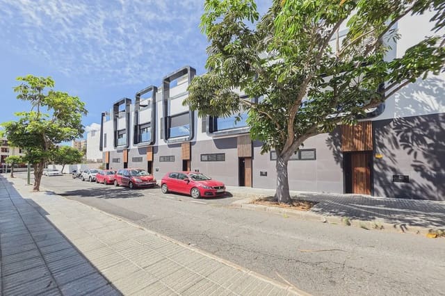 3 sypialnia Dom na sprzedaż w Siete Palmas, Las Palmas de Gran Canaria z garażem - 980 000 € (Ref: 9911757)