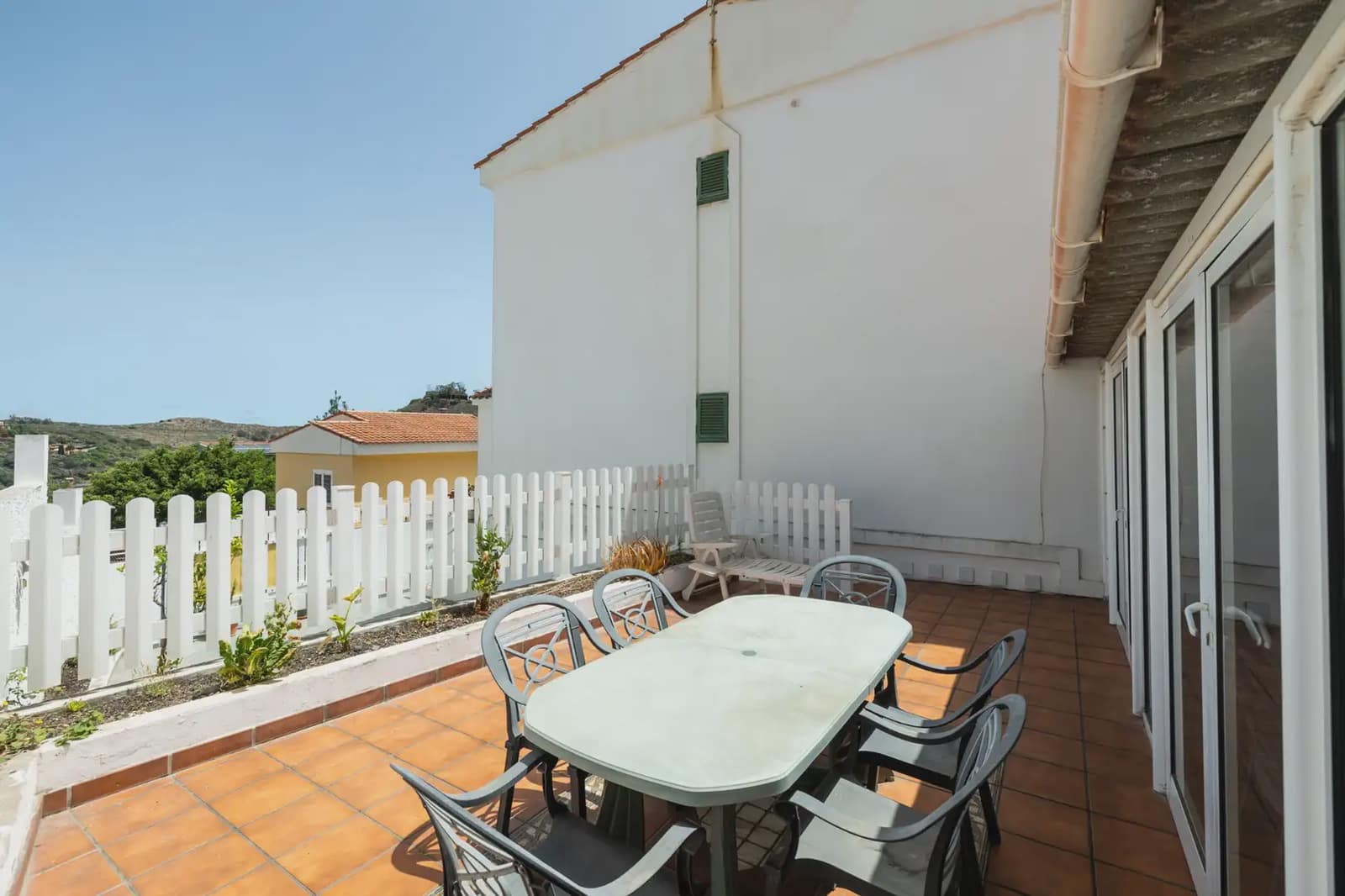 3 bedroom Semi-detached Villa for sale in Santa Brigida with garage - € 345,000 (Ref: 9976163)