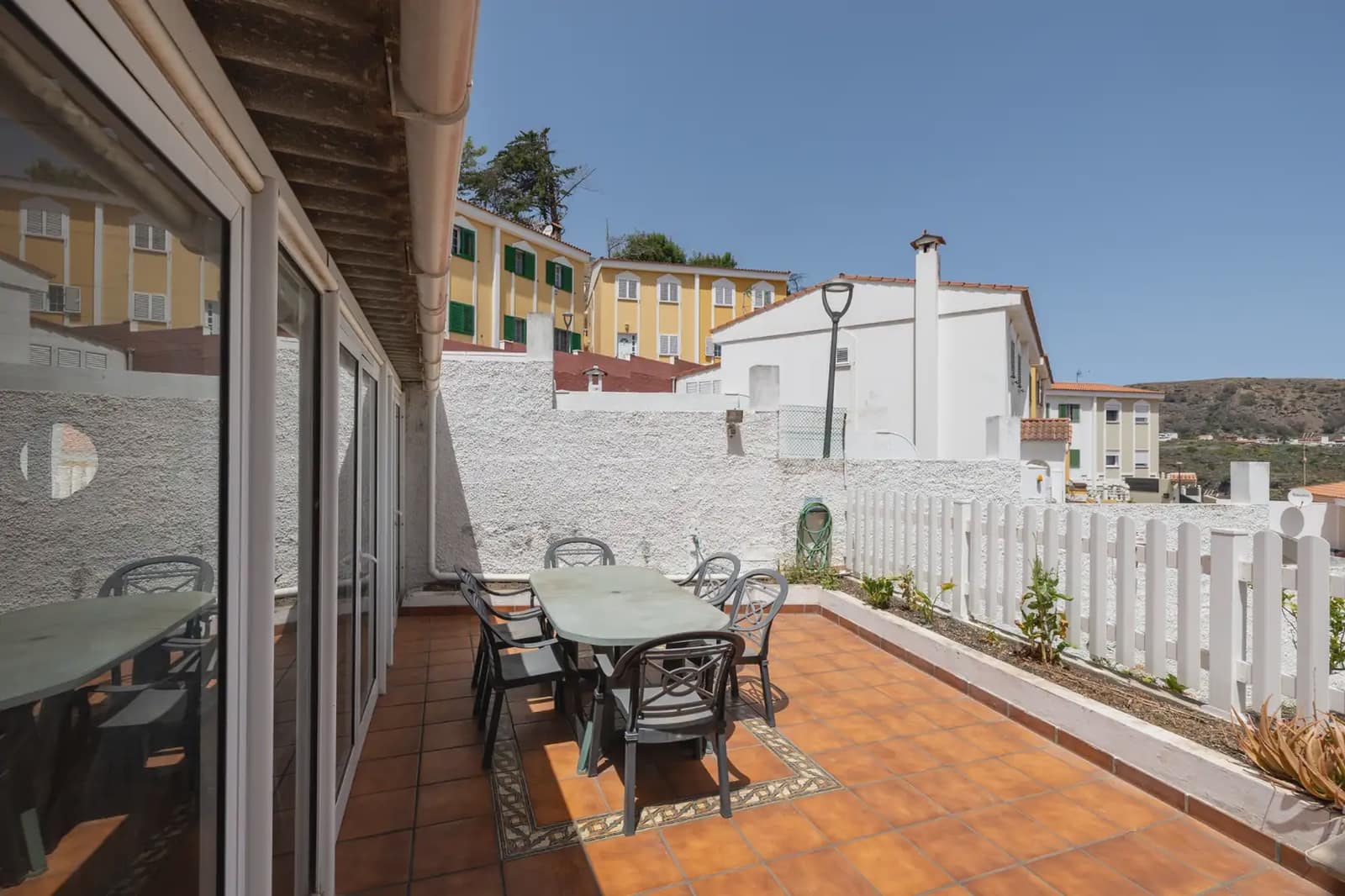 3 bedroom Semi-detached Villa for sale in Santa Brigida with garage - € 345,000 (Ref: 9976163)