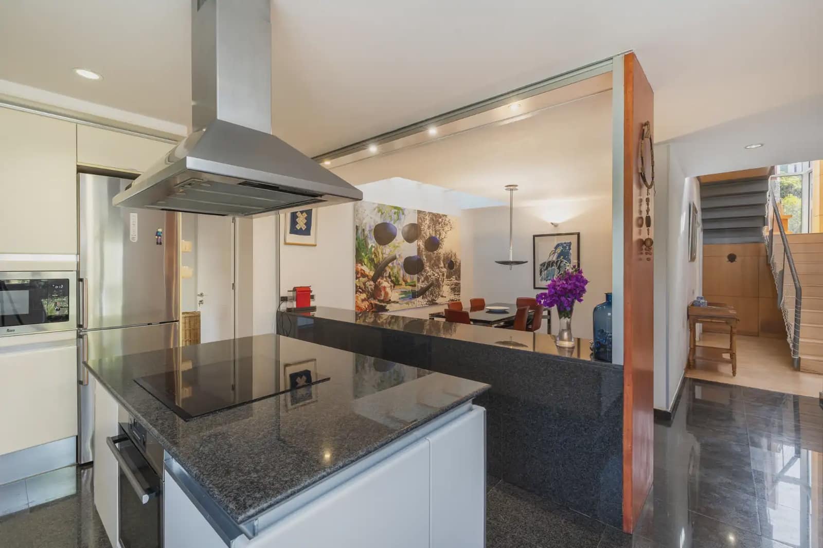 3 bedroom Villa for sale in Las Palmas de Gran Canaria with garage - € 840,000 (Ref: 9976556)