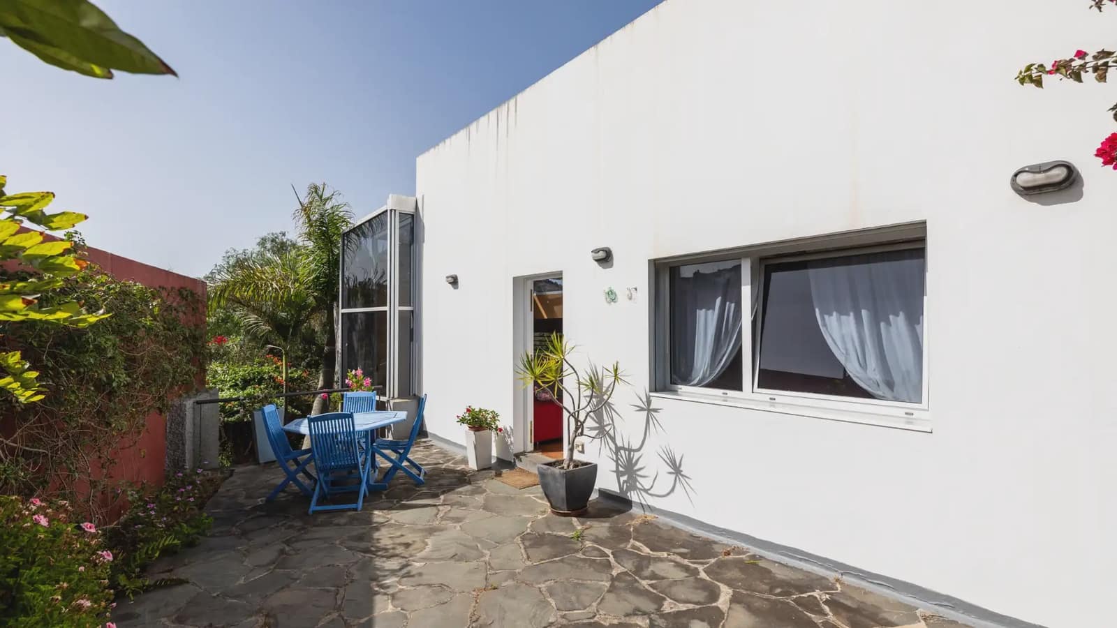 3 bedroom Villa for sale in Las Palmas de Gran Canaria with garage - € 840,000 (Ref: 9976556)