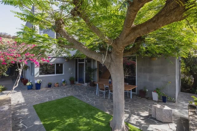 3 soveværelse Villa til salg i Tafira, Las Palmas de Gran Canaria med garage - € 840.000 (Ref: 9976556)