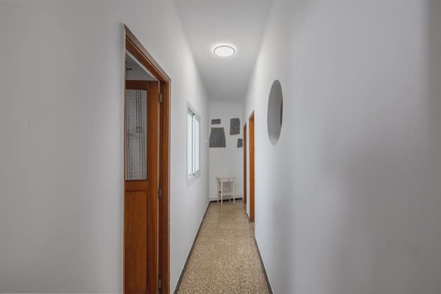 2 quarto Apartamento para venda em Arucas - 135 000 € (Ref: 9977765)