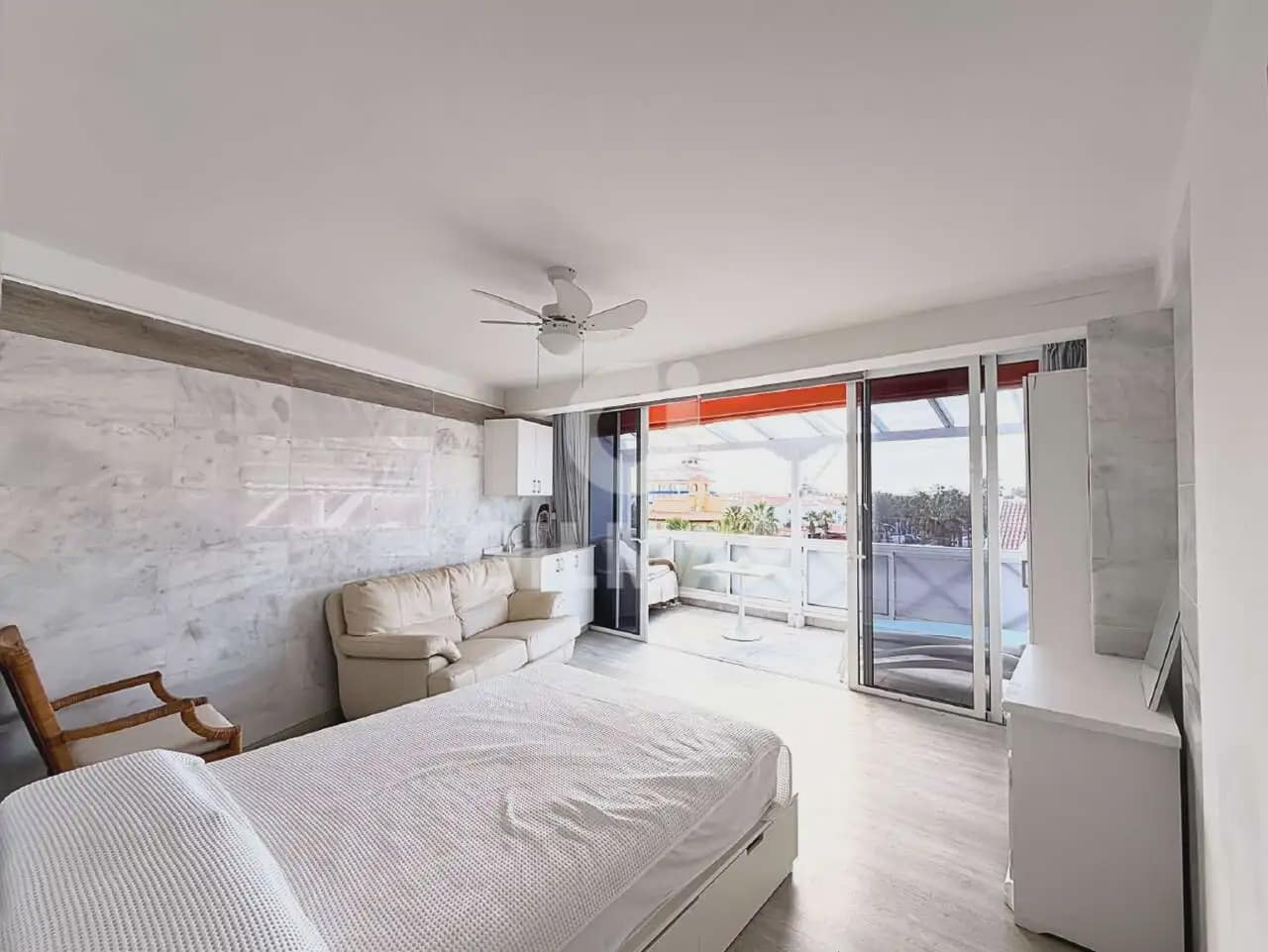 5 soverom Penthouse til salgs i Arona med svømmebasseng - € 1 400 000 (Ref: 9984129)