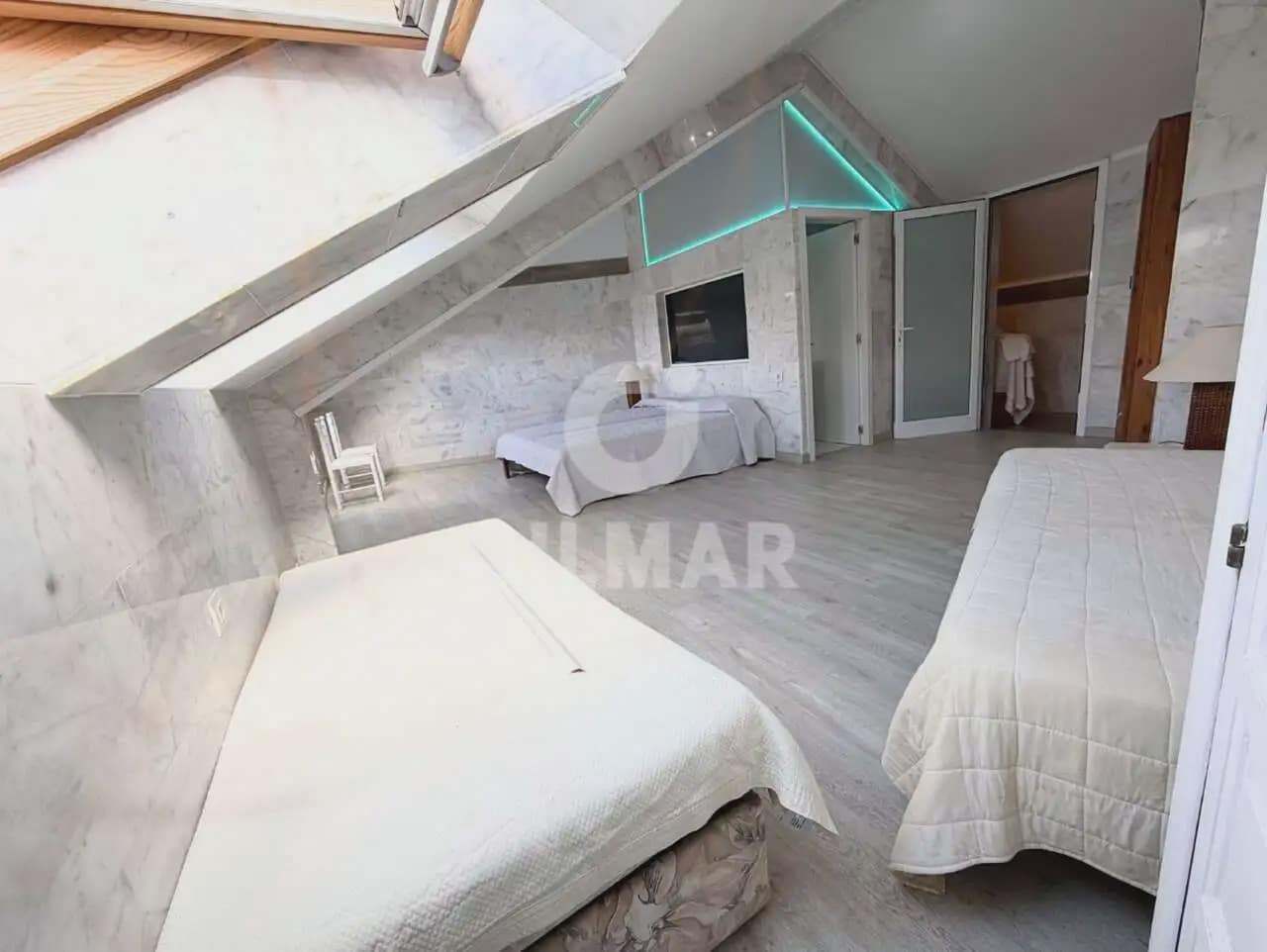 5 soverom Penthouse til salgs i Arona med svømmebasseng - € 1 400 000 (Ref: 9984129)