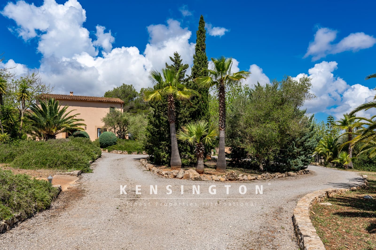 3 soveværelse Villa til salg i Portocristo / Port de Manacor med swimmingpool - € 1.795.000 (Ref: 7616563)