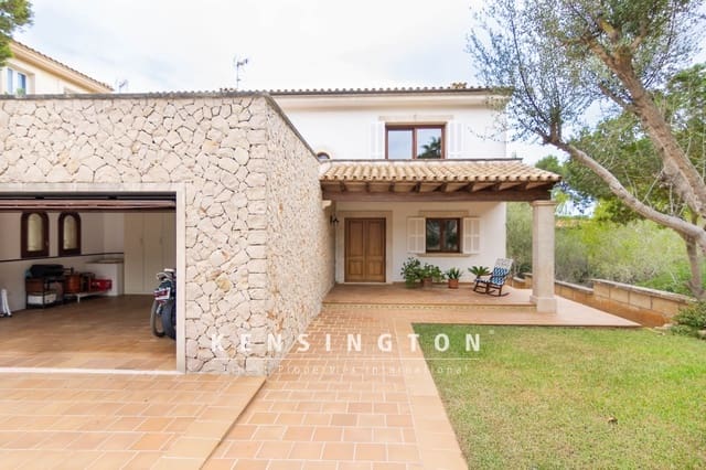 4 bedroom Villa for sale in Portocristo / Port de Manacor, Manacor with pool - € 1,250,000 (Ref: 7844520)