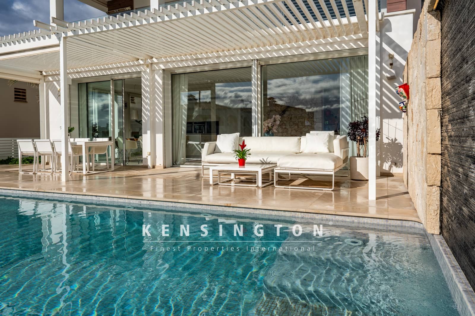 2 soveværelse Lejlighed til salg i Portocristo / Port de Manacor med swimmingpool - € 1.150.000 (Ref: 7995967)