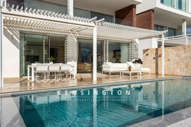 2 bedroom Apartment for sale in Portocristo / Port de Manacor, Manacor with pool - € 1,150,000 (Ref: 7995967)