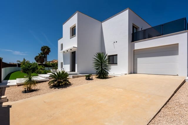 4 camera da letto Villa in vendita in Calas de Mallorca, Manacor con piscina - 1.995.000 € (Rif: 8335039)
