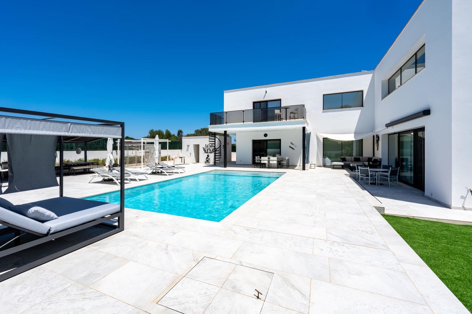 4 soverom Villa til salgs i Calas de Mallorca med svømmebasseng - € 1 995 000 (Ref: 8335039)