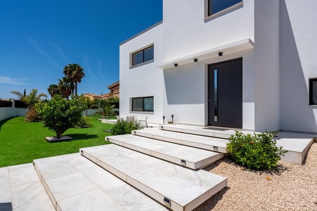 4 camera da letto Villa in vendita in Calas de Mallorca, Manacor con piscina - 1.995.000 € (Rif: 8335039)