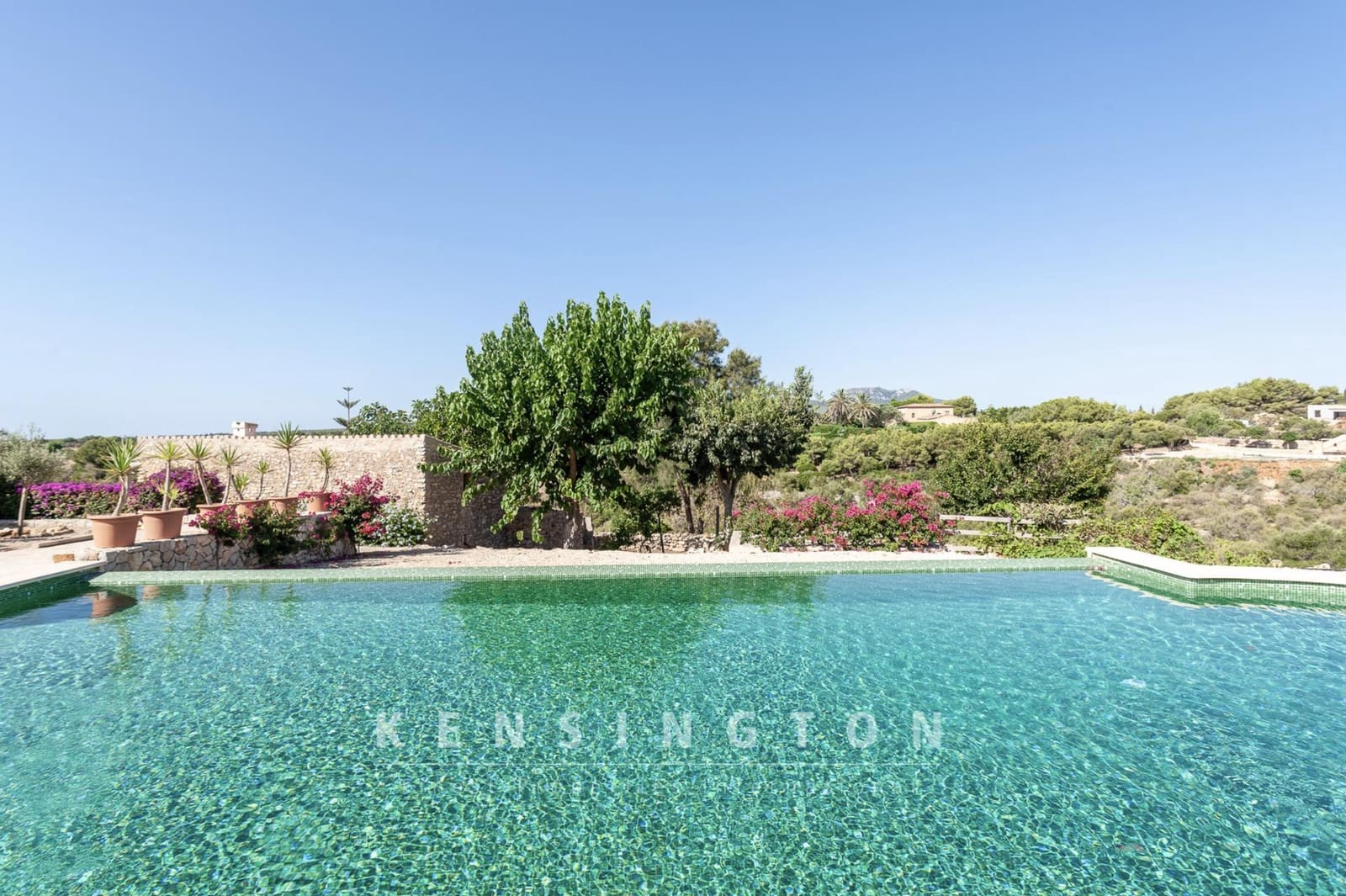 5 soveværelse Villa til salg i Manacor med swimmingpool - € 3.890.000 (Ref: 8372467)