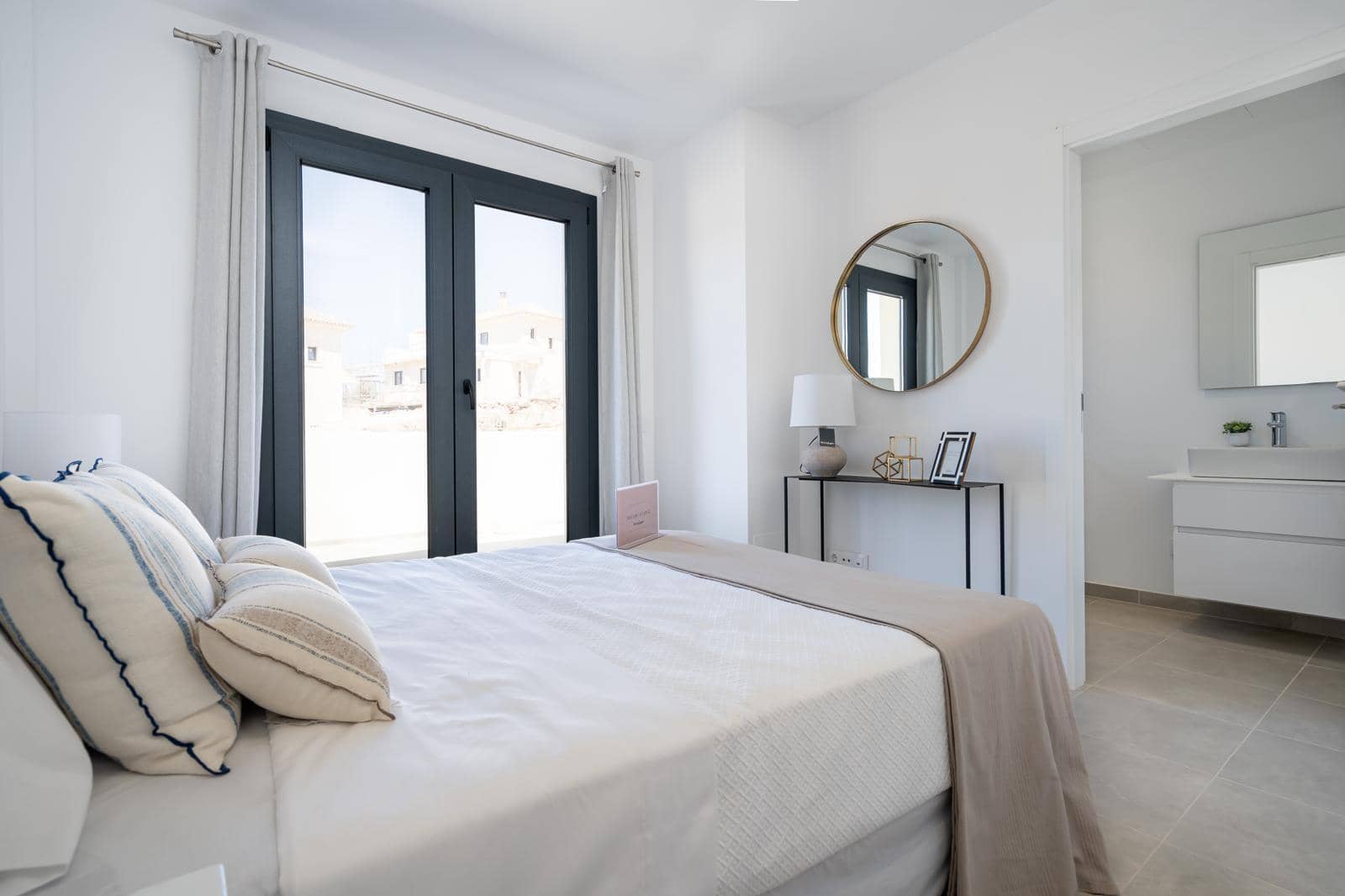 4 sypialnia Willa na sprzedaż w Portocristo / Port de Manacor z basenem - 697 000 € (Ref: 8538104)