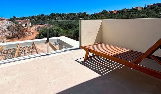 4 chambre Villa/Maison à vendre à Portocristo / Port de Manacor, Manacor avec piscine - 697 000 € (Ref: 8538104)