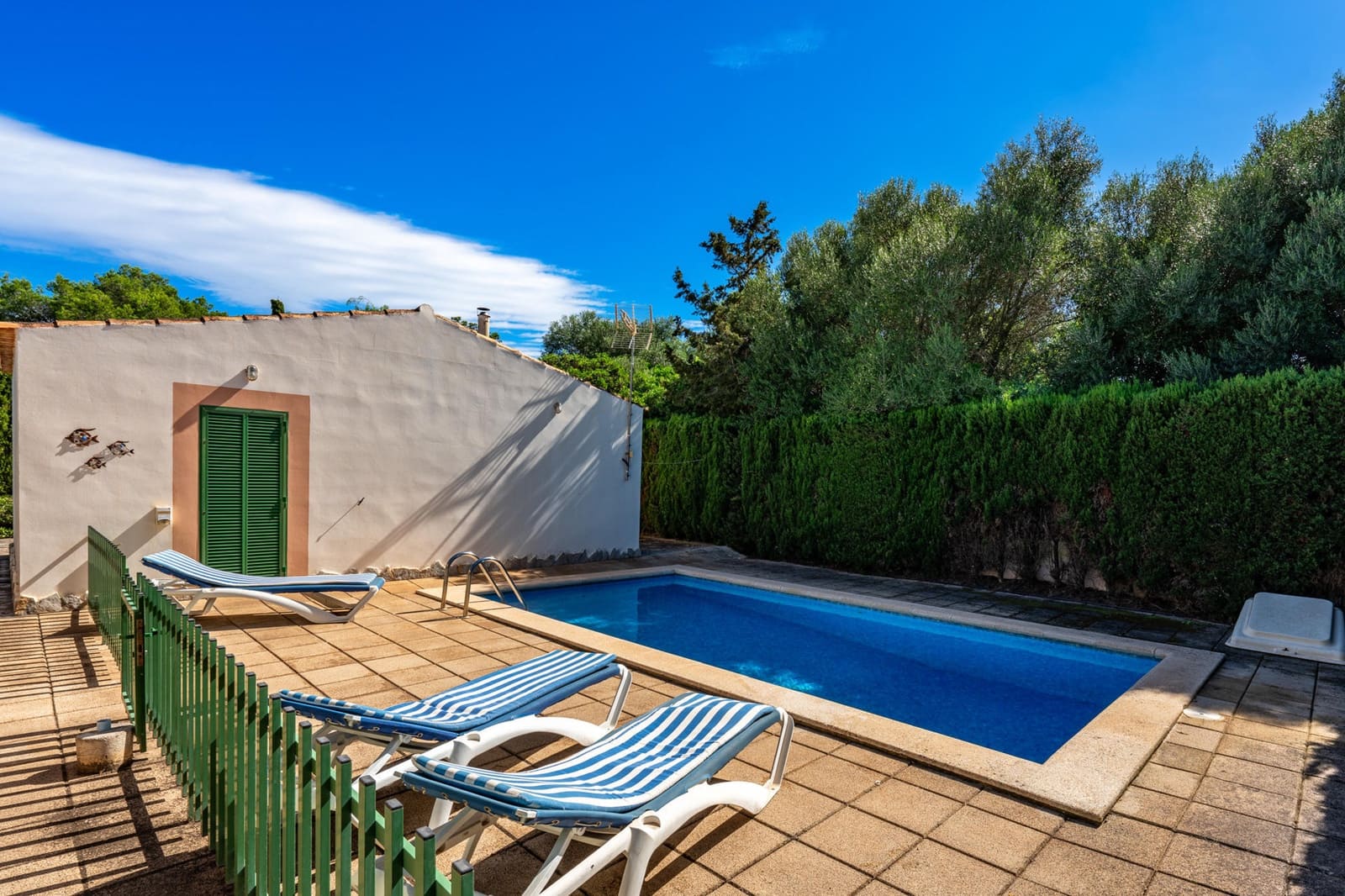 4 soveværelse Villa til salg i Cala Anguila med swimmingpool - € 795.000 (Ref: 8553789)