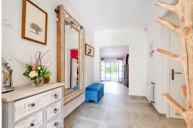 3 soveværelse Villa til salg i Cala Murada, Manacor med swimmingpool - € 1.250.000 (Ref: 9000822)