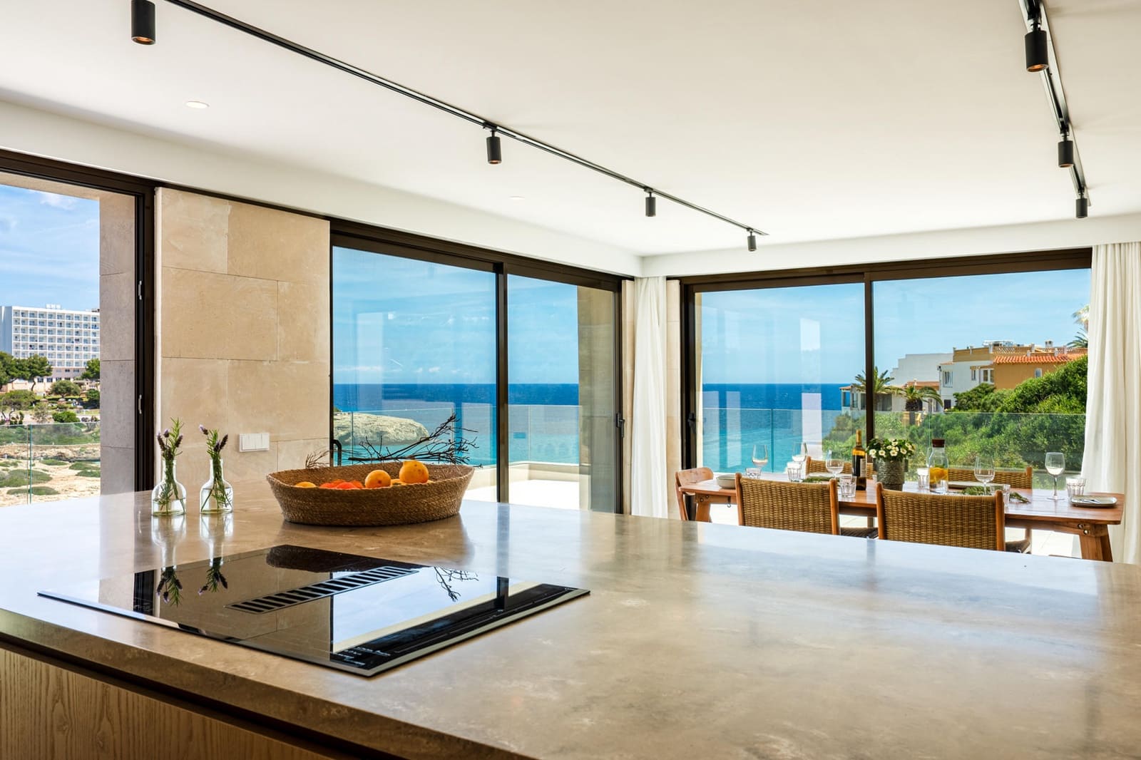 3 soveværelse Villa til salg i Cala Murada med garage - € 1.975.000 (Ref: 9014185)