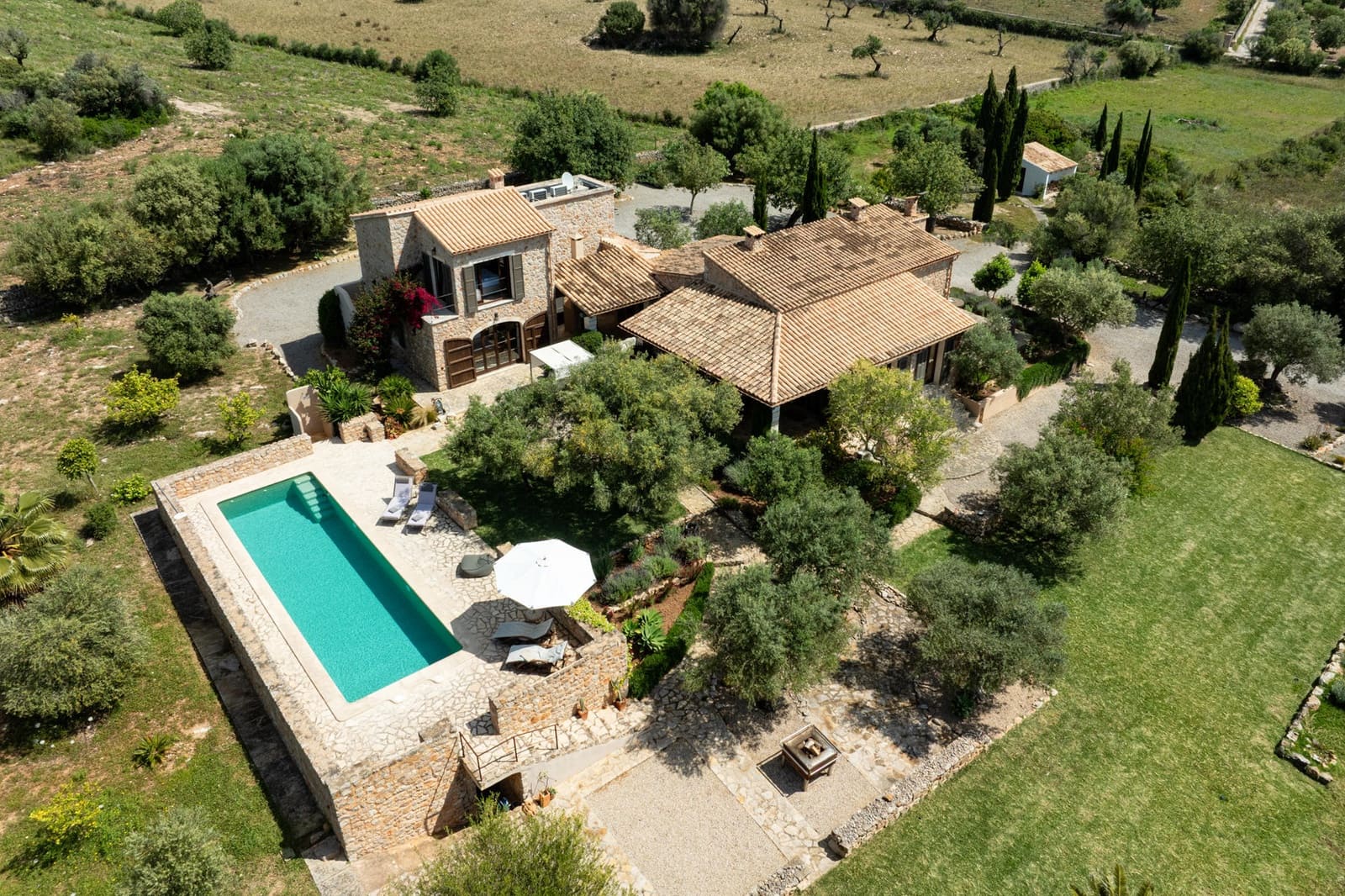 3 soveværelse Villa til salg i Sant Llorenc des Cardassar med swimmingpool - € 2.490.000 (Ref: 9142108)